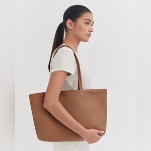 Cuyana Small Easy Tote in Caramel